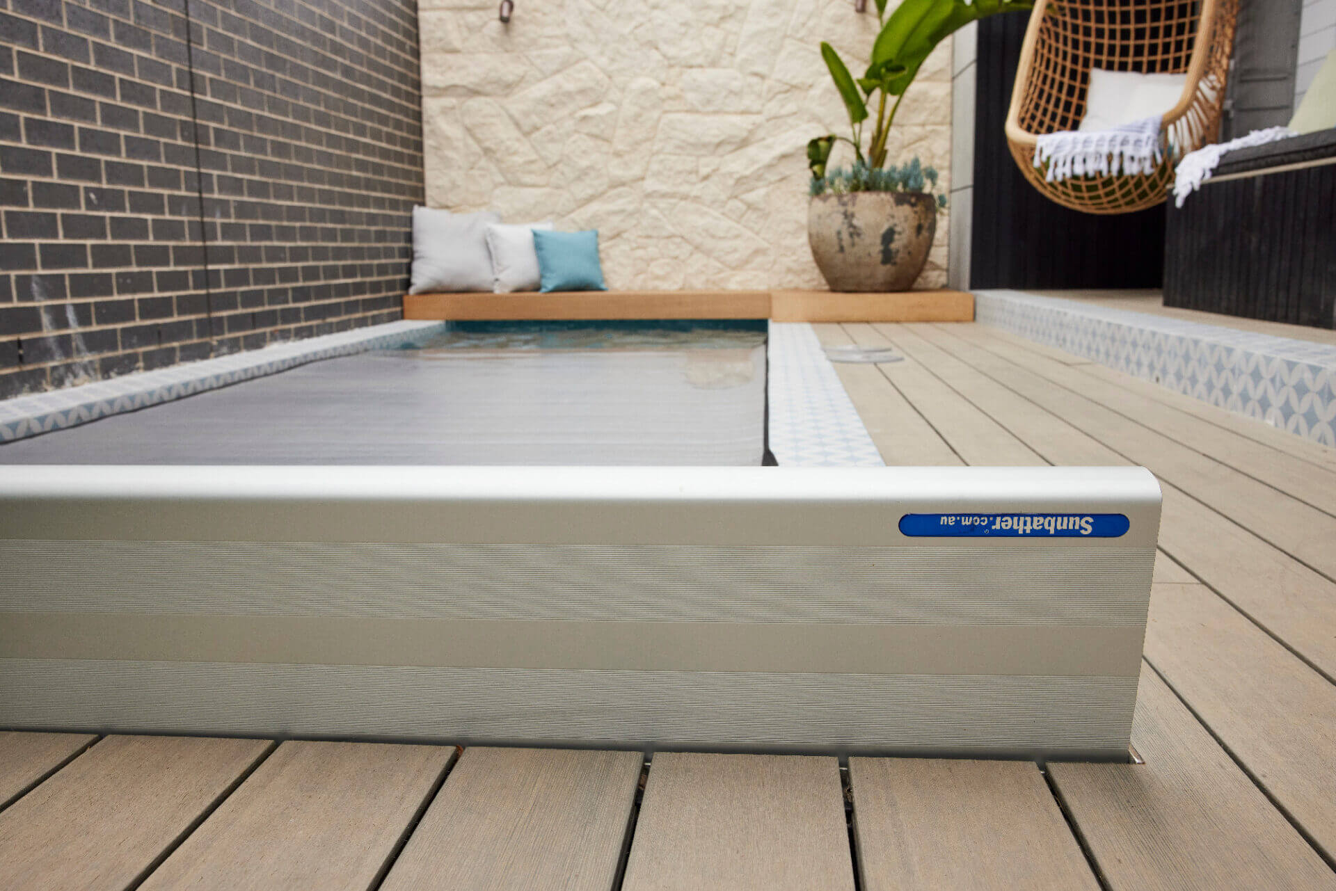 Hidden Pool Rollers.