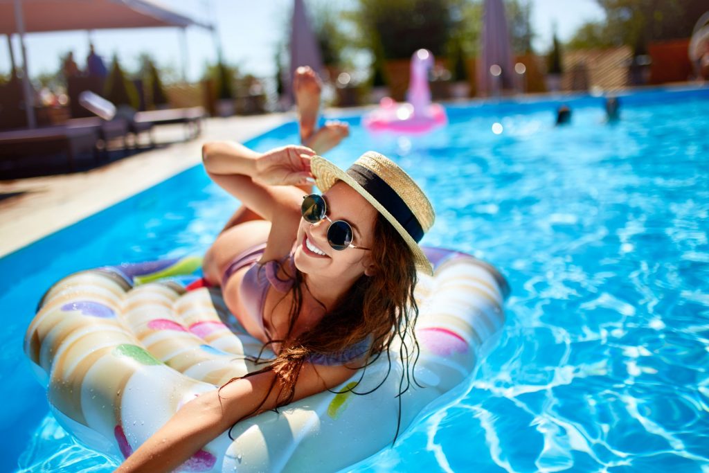 What are the health risks of poorly maintained swimming pool water?